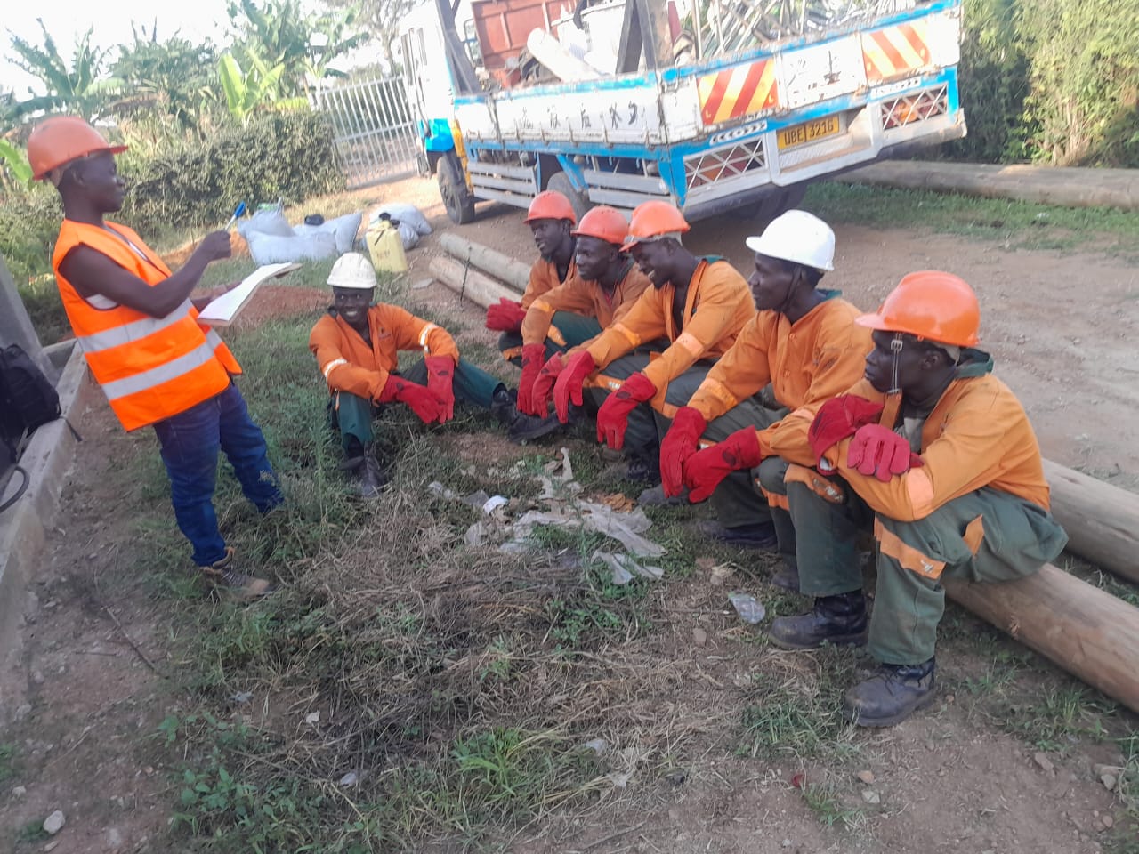 Safety briefing before work